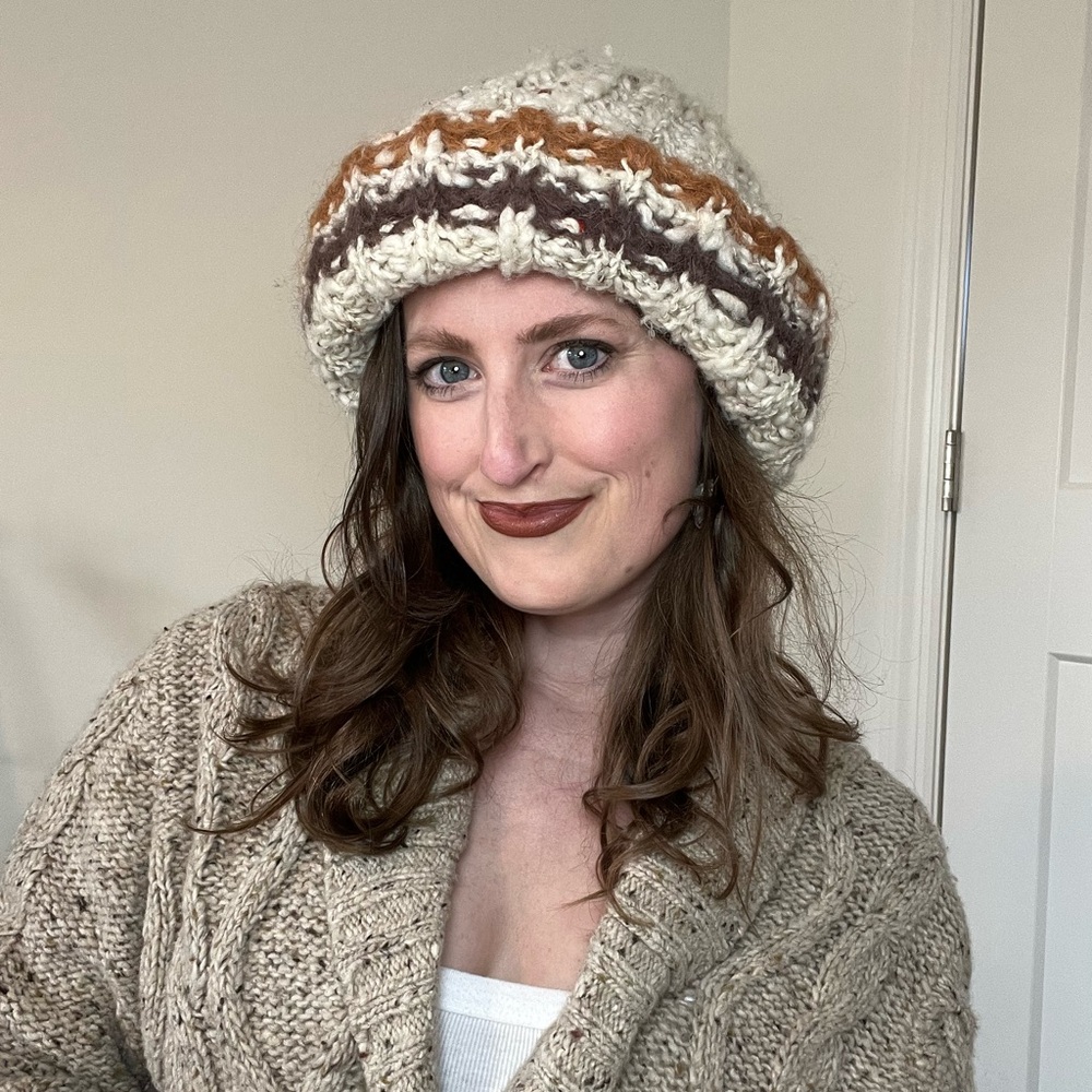 Italian Vintage 70s/80s Wool-Blend Chunky Knit Hat – Cream/Oat ❄️